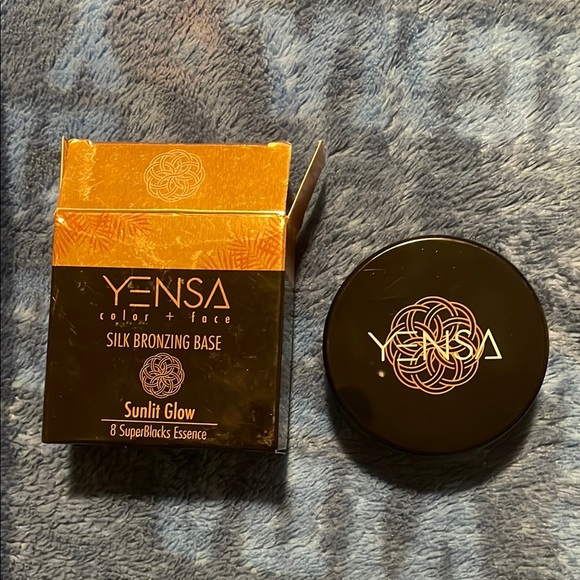 Silk Bronzing Base - Sunlit Glow - Picture 1 of 7